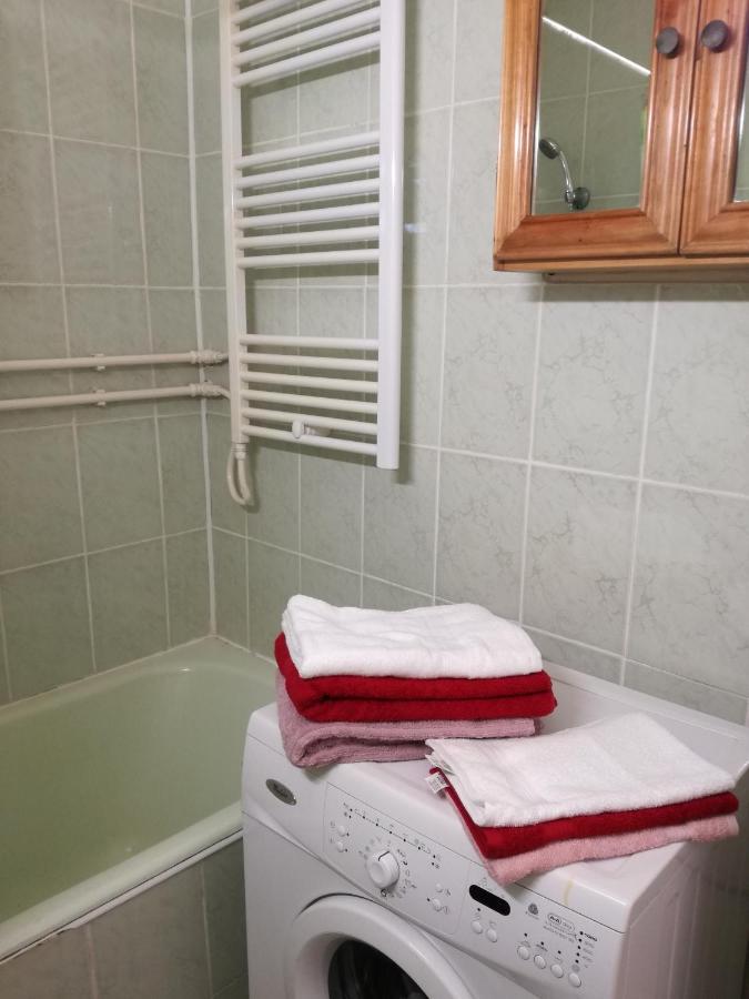 Sara Apartman Târgu-Mureş Εξωτερικό φωτογραφία
