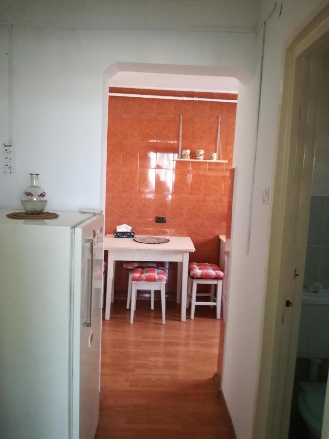 Sara Apartman Târgu-Mureş Εξωτερικό φωτογραφία